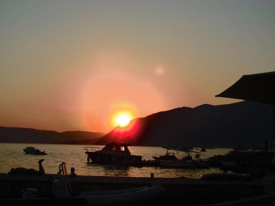 Tondo Apartment Tivat Exterior photo